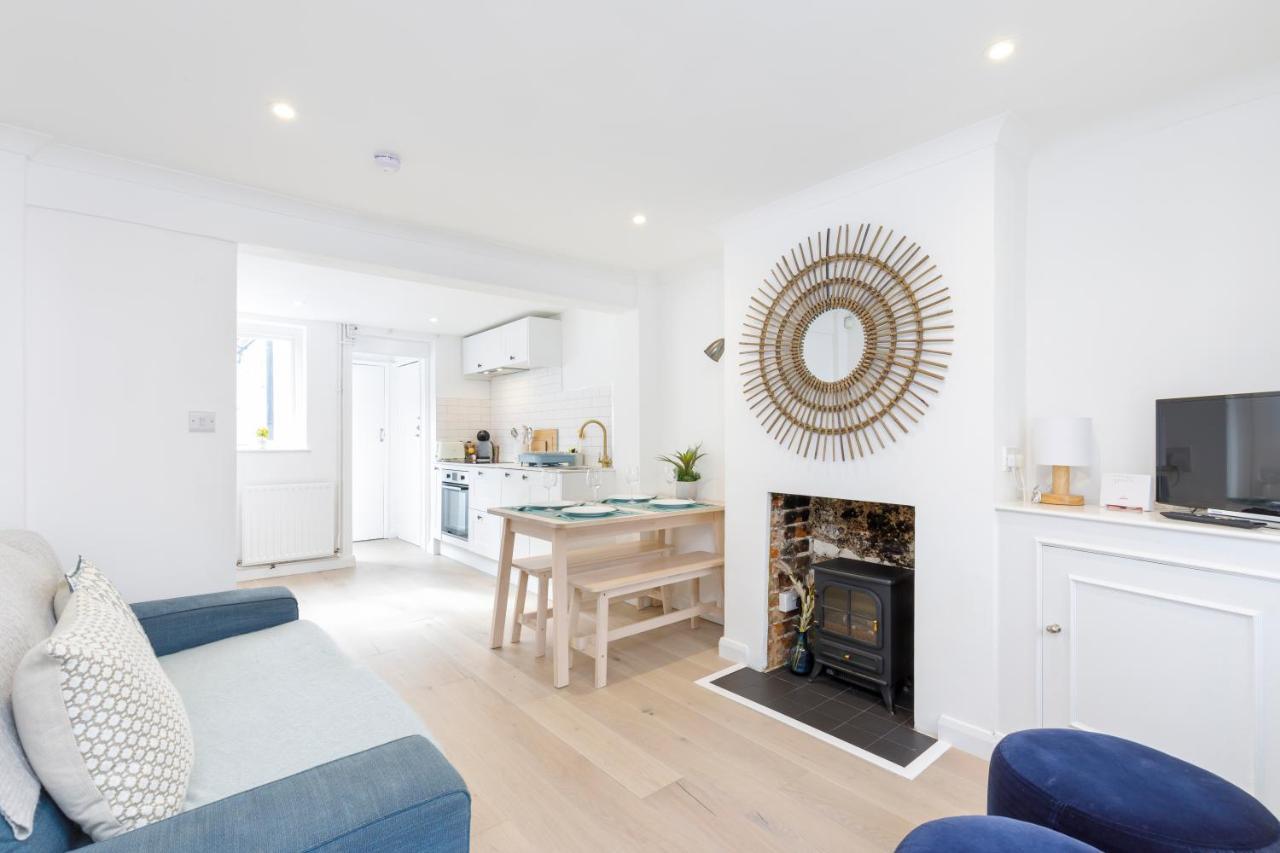Central Quiet Cottage. Walk To Shops, Bars & Beach Brighton ภายนอก รูปภาพ